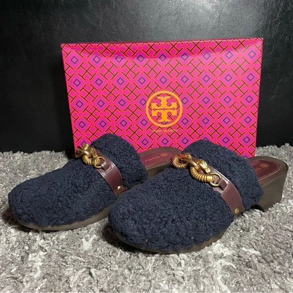 Tory Burch shearling foam pic